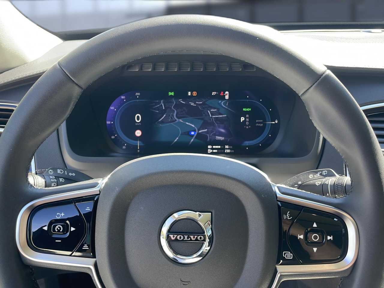 Volvo  XC90 Bluetooth Vollleder Klima Standhzg Einparkhilfe el. Fenster