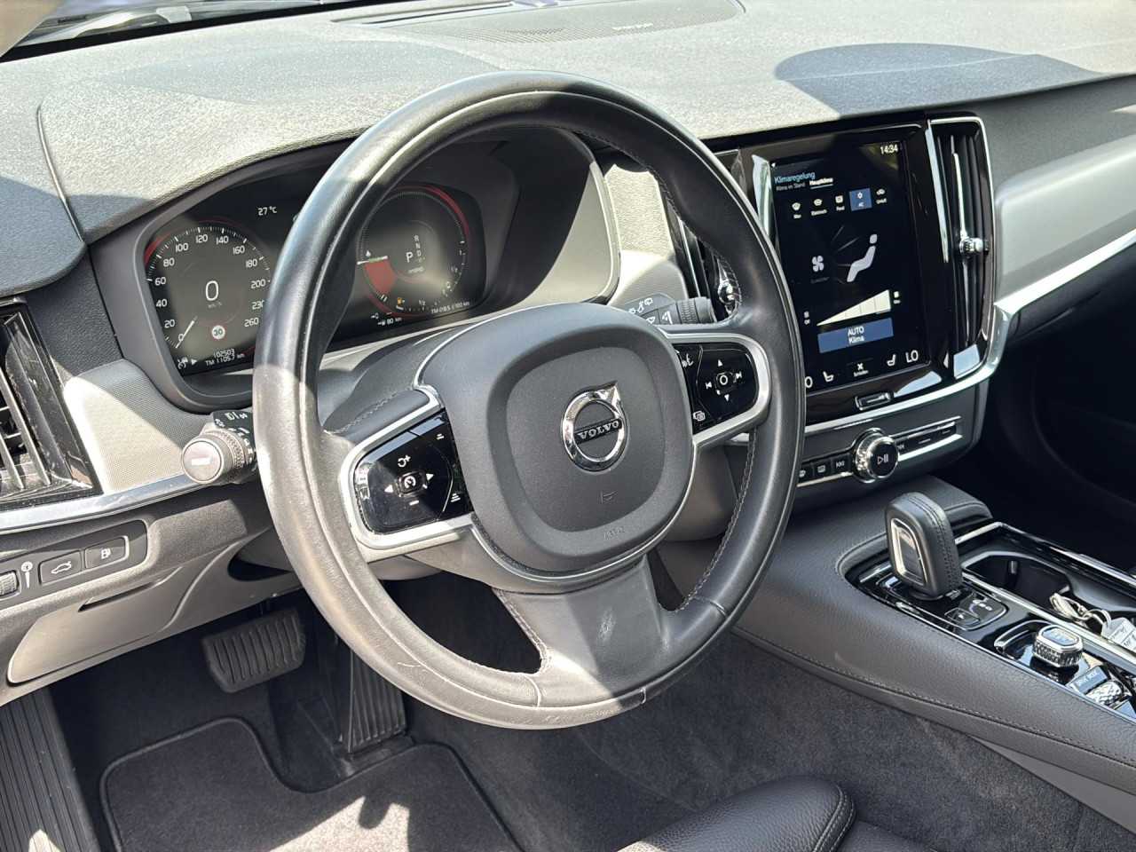 Volvo  Bluetooth Navi LED Vollleder Klima Einparkhilfe el. Fenster