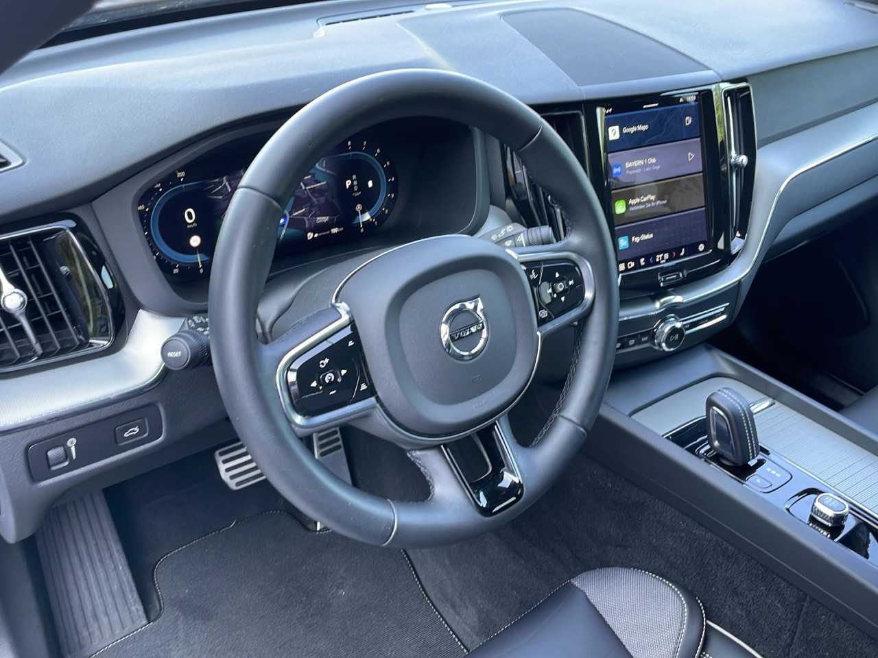 Volvo  XC60 Navi LED Klima Einparkhilfe el. Fenster
