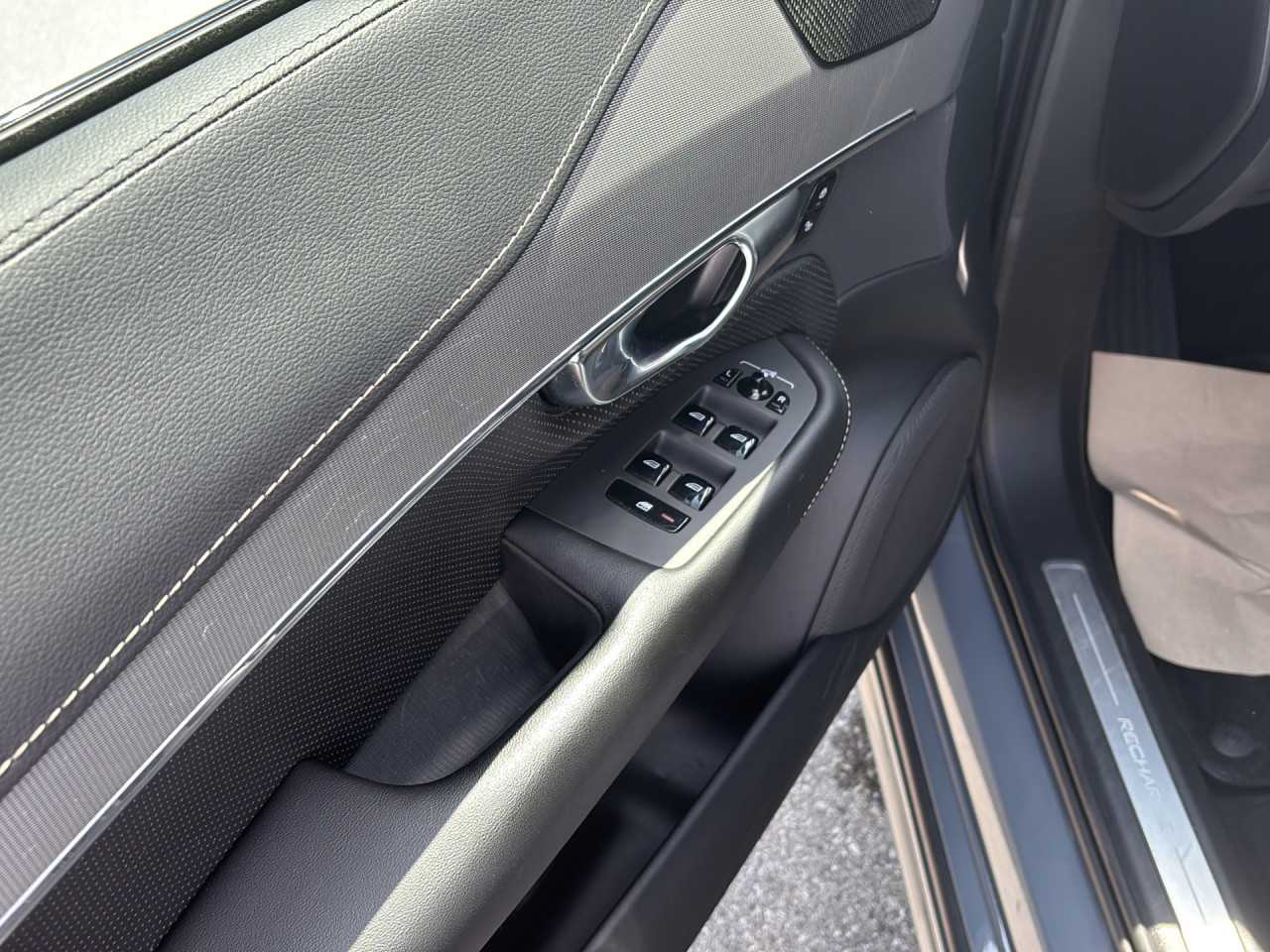 Volvo  XC90 Bluetooth LED Klima Einparkhilfe el. Fenster