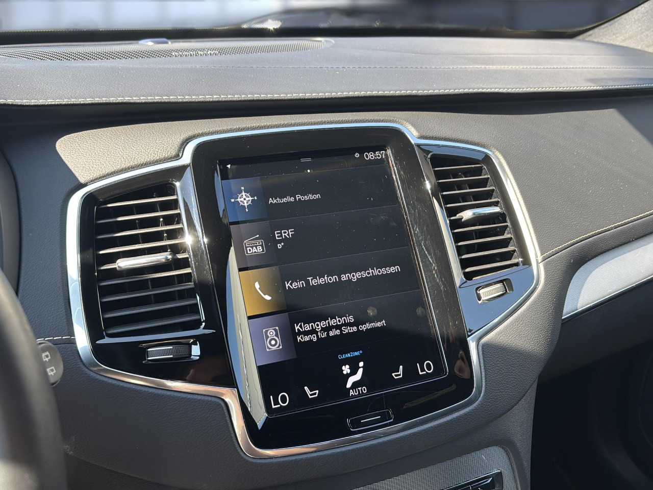 Volvo  XC90 Bluetooth LED Klima Standhzg Einparkhilfe el. Fenster