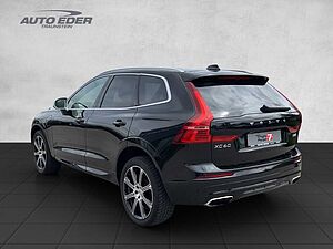 Volvo  XC 60 R Design T8 AWD Luftfw. B&W PNAO Sportpaket Bluetooth Head Up Display Navi