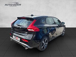 Volvo  V40 T3 R-Design Sportpaket Bluetooth Navi LED Klima Einparkhilfe el. Fenster