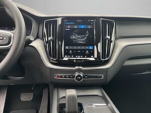 Volvo  XC 60 Momentum Pro 2WD Bluetooth Navi LED Klima Einparkhilfe el. Fenster