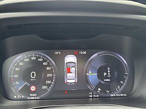 Volvo  XC40 Bluetooth Navi LED Klima Einparkhilfe el. Fenster