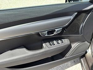 Volvo  Bluetooth Navi LED Vollleder Klima Einparkhilfe el. Fenster