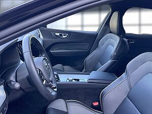 Volvo  XC60 Navi LED Klima Einparkhilfe el. Fenster