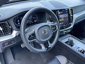 Volvo  XC60 Navi LED Klima Einparkhilfe el. Fenster