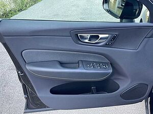 Volvo  XC60 Navi LED Klima Einparkhilfe el. Fenster