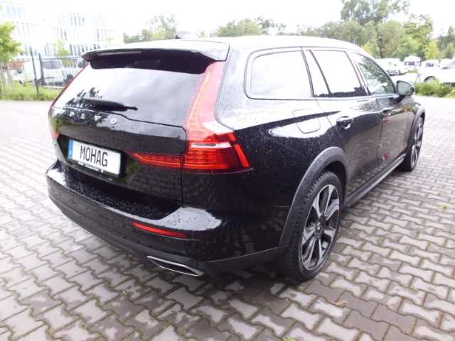 Volvo  Cross Country Pro AWD D4 EU6d-T Allrad Navi Leder StandHZ digitales Cockpit Memo