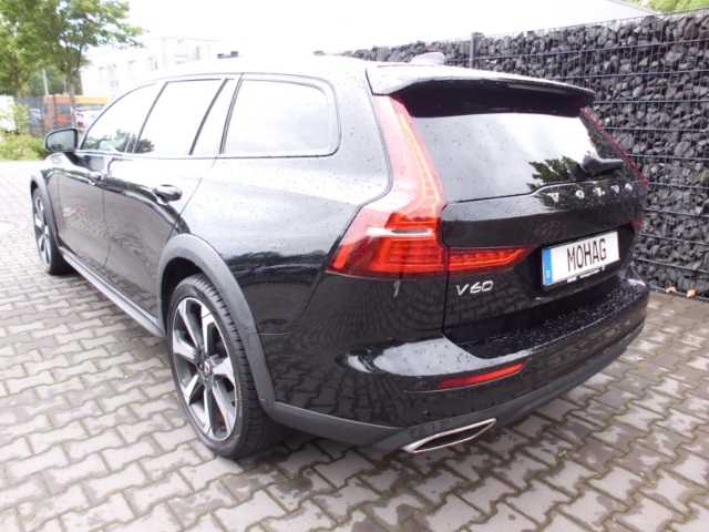 Volvo  Cross Country Pro AWD D4 EU6d-T Allrad Navi Leder StandHZ digitales Cockpit Memo