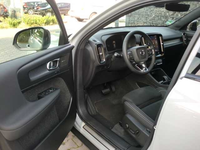 Volvo  2WD B3 EU6d Plus Dark digitales Cockpit Memory Sitze Soundsystem HarmanKardon LE