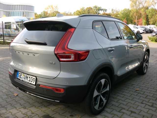 Volvo  2WD B3 EU6d Plus Dark digitales Cockpit Memory Sitze Soundsystem HarmanKardon LE