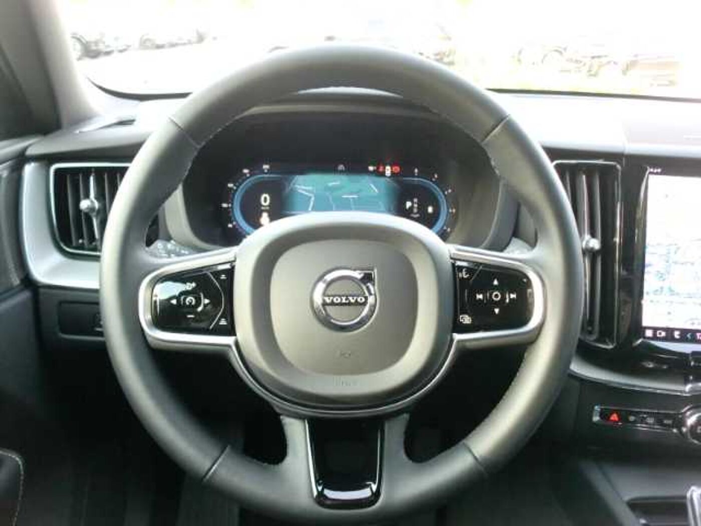 Volvo  2WD B4 Diesel EU6d Plus Dark StandHZG Leder digitales Cockpit Memory Sitze Sound