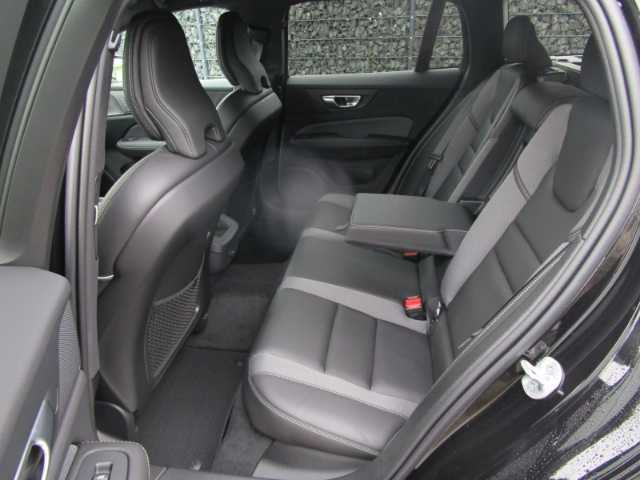 Volvo  Kombi B4 Benzin EU6d Plus Dark Leder digitales Cockpit Memory Sitze Soundsystem