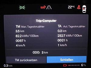 Volvo  Plus Pure Electric AWD Twin Recharge Core Allrad StandHZG digitales Cockpit Soun