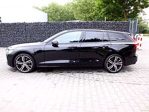 Volvo  Kombi R Design Recharge Plug-In Hybrid AWD T6 Twin Engine EU6d Allrad StandHZG N