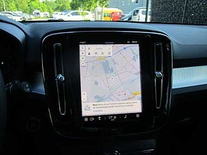 Volvo  2WD B3 EU6e Core Navi digitales Cockpit Soundsystem HarmanKardon LED AppleCarPla