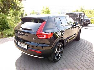 Volvo  AWD D4 EU6d-T Momentum Allrad Leder e-Sitze SHZ Temp PDC Alu Klima el. SP met. eF