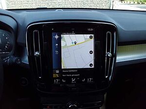 Volvo  2WD T3 EU6d Momentum Pro Navi digitales Cockpit Soundsystem LED El. Heckklappe W