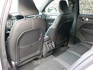 Volvo  2WD B3 EU6d Plus Dark digitales Cockpit Memory Sitze Soundsystem HarmanKardon LE