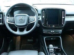 Volvo  XC 40 Inscription 2WD T4 EU6d-T El. Panodach Navi Leder digitales Cockpit Memory