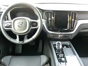 Volvo  2WD B4 Diesel EU6d Plus Dark StandHZG Leder digitales Cockpit Memory Sitze Sound