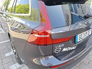 Volvo  Kombi B3 Benzin EU6d Core digitales Cockpit Memory Sitze Soundsystem LED Kurvenl