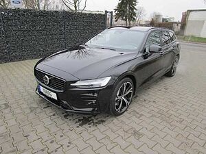 Volvo  Kombi B4 Benzin EU6d Plus Dark Leder digitales Cockpit Memory Sitze Soundsystem