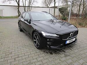 Volvo  Kombi B4 Benzin EU6d Plus Dark Leder digitales Cockpit Memory Sitze Soundsystem
