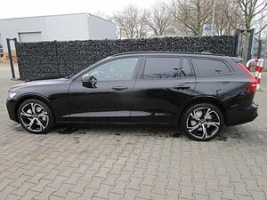 Volvo  Kombi B4 Benzin EU6d Plus Dark Leder digitales Cockpit Memory Sitze Soundsystem