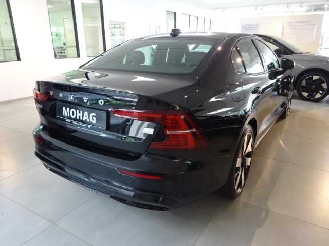 Volvo  Recharge Ultimate Dark T8 AWD - B&W,360°