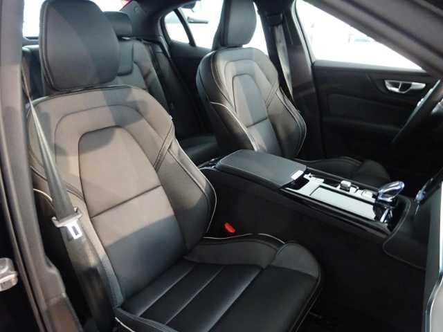 Volvo  Recharge Ultimate Dark T8 AWD - B&W,360°