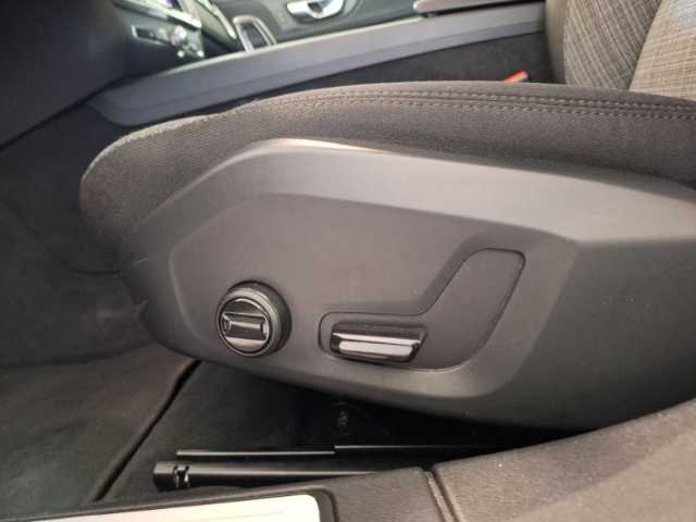 Volvo  Core B3 DCT - 18-Zoll, ACC, Kamera