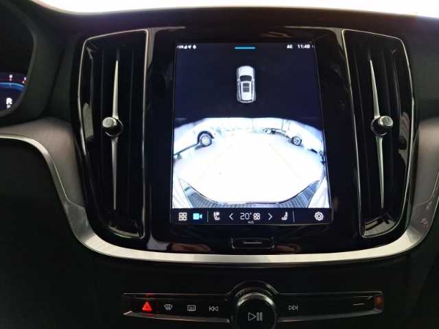 Volvo  Core B3 DCT - 18-Zoll, ACC, Kamera