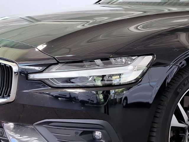 Volvo  Core B3 DCT - 18-Zoll, ACC, Kamera