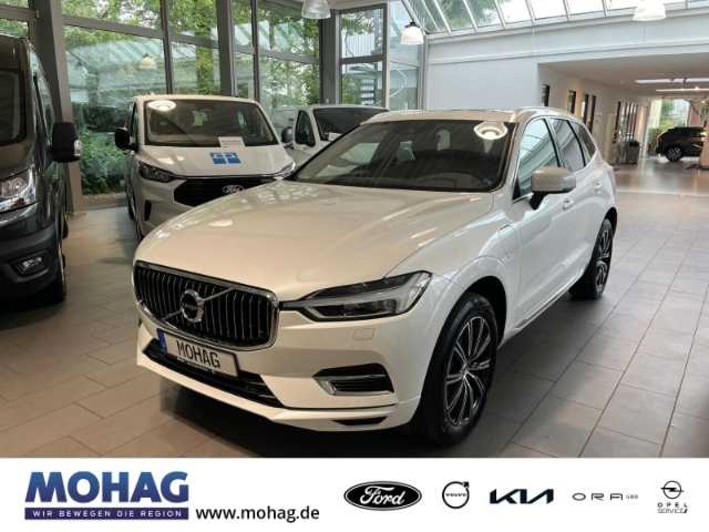 Volvo  Inscription T8 AWD Pano AHK StandHz ACC BLIS H&K