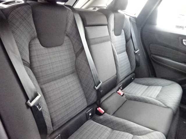 Volvo  Core B4 FWD - ACC, LED, Navi, Kamera