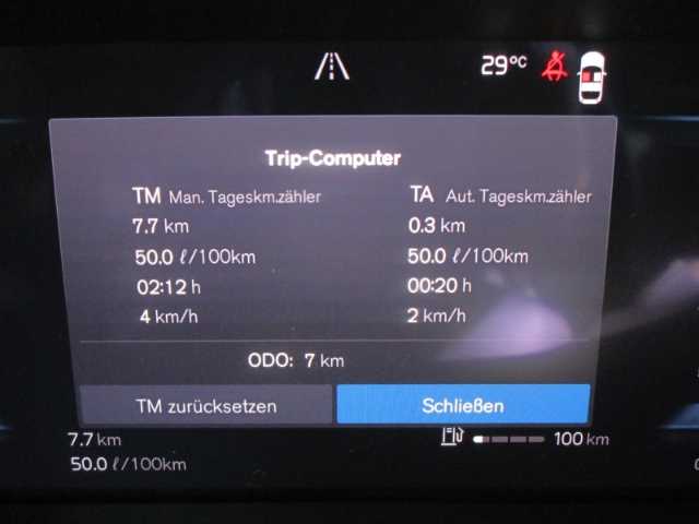 Volvo  B4 Benzin EU6d Plus Dark Apple CarPlay Navi Leder digitales Cockpit Memory Sitze