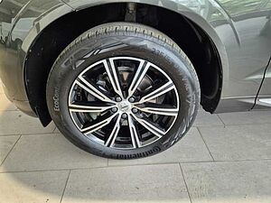 Volvo  Inscription D4 FWD - ACC, Kamera