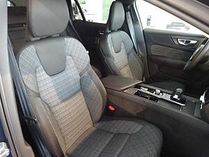 Volvo  Core B3 - ACC - Kamera - LED - SOFORT VERFÜGBAR