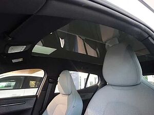 Volvo  Ultra Twin Motor AWD - 20-Zoll, Winter-Paket