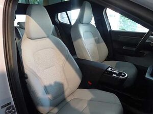 Volvo  Ultra Twin Motor AWD - 20-Zoll, Winter-Paket