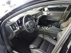 Volvo  Recharge Ultimate Dark T8 AWD - B&W,360°
