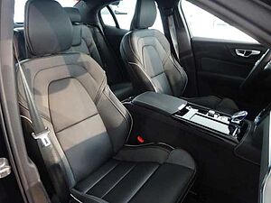 Volvo  Recharge Ultimate Dark T8 AWD - B&W,360°
