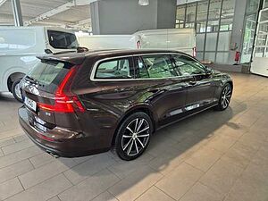 Volvo  Momentum Pro B5 Polster Beige H&K BLIS 360°