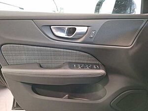 Volvo  Core B3 DCT - 18-Zoll, ACC, Kamera