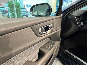 Volvo  Core B3 DCT - 18-Zoll, ACC, BLIS, Kamera