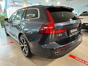 Volvo  Core B3 DCT - 18-Zoll, ACC, BLIS, Kamera
