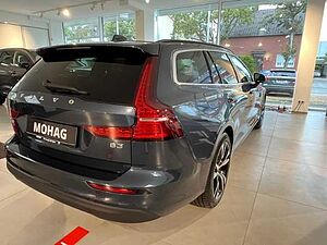Volvo  Core B3 DCT - 18-Zoll, ACC, BLIS, Kamera